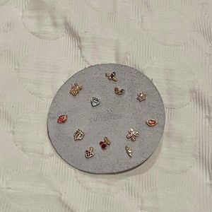 gold 💛 multicolor earring set 
urban outfitters accessories